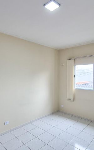 Casa para alugar com 150m², 3 quartos e 1 vaga Casa para alugar com 150m², 3 quartos e 1 vagaSuíte