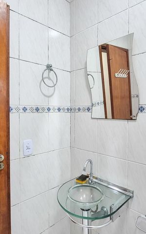 Casa para alugar com 150m², 3 quartos e 1 vaga Casa para alugar com 150m², 3 quartos e 1 vagaBanheiro Social