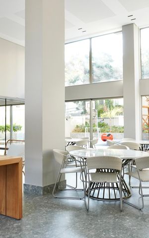 Apartamento para alugar com 135m², 4 quartos e 3 vagas Apartamento para alugar com 135m², 4 quartos e 3 vagasÁrea comum - Salão de festas