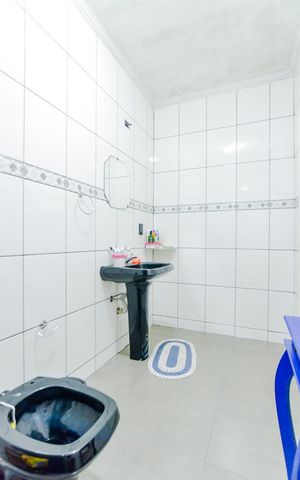 Casa à venda com 320m², 3 quartos e 3 vagasBanheiro 1 