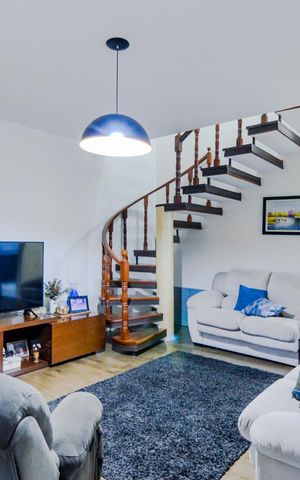 Casa à venda com 320m², 3 quartos e 3 vagasSala 