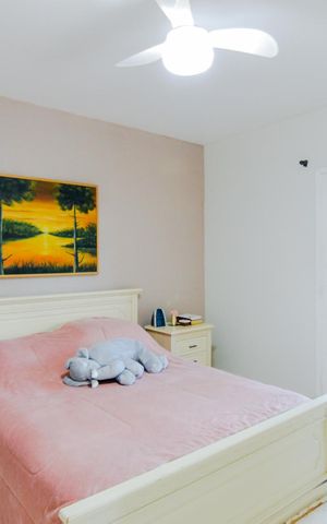 Casa à venda com 320m², 3 quartos e 3 vagasSuíte 