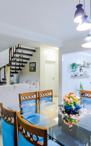 Casa à venda com 320m², 3 quartos e 3 vagasSala 