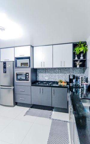 Casa à venda com 320m², 3 quartos e 3 vagasCozinha 