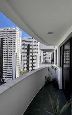 Apartamento à venda com 70m², 2 quartos e 1 vaga Apartamento à venda com 70m², 2 quartos e 1 vagaVaranda