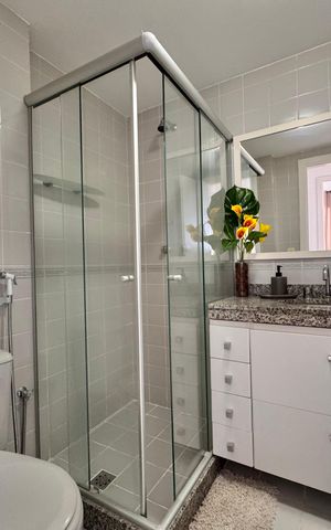 Apartamento à venda com 70m², 2 quartos e 1 vaga Apartamento à venda com 70m², 2 quartos e 1 vagaBanheiro Social
