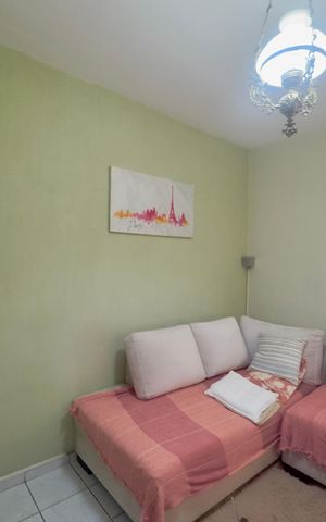 Casa à venda com 105m², 2 quartos e 1 vaga Casa à venda com 105m², 2 quartos e 1 vagaSala