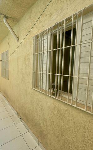 Casa à venda com 105m², 2 quartos e 1 vaga Casa à venda com 105m², 2 quartos e 1 vagaCorredor externo