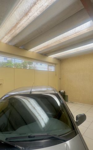 Casa à venda com 105m², 2 quartos e 1 vaga Casa à venda com 105m², 2 quartos e 1 vagaGaragem