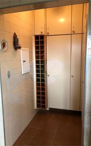 Apartamento à venda com 174m², 3 quartos e 1 vaga