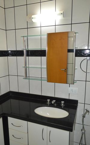 Casa para alugar com 200m², 3 quartos e 5 vagasBanheiro da Suíte 3
