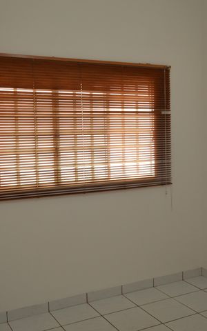 Casa para alugar com 200m², 3 quartos e 5 vagasEscritório