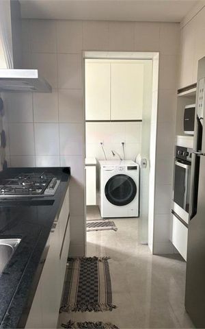 Casa de condomínio à venda com 160m², 3 quartos e 4 vagas