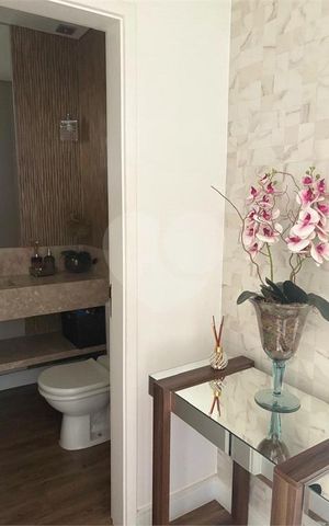 Casa de condomínio à venda com 160m², 3 quartos e 4 vagas