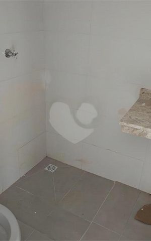 Apartamento à venda com 34m², 1 quarto e sem vaga