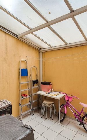 Casa de condomínio à venda com 74m², 2 quartos e 1 vaga Casa de condomínio à venda com 74m², 2 quartos e 1 vagaÁrea de Serviço
