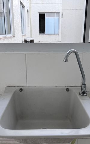 Apartamento à venda com 49m², 2 quartos e 1 vaga Apartamento à venda com 49m², 2 quartos e 1 vagaCozinha e Área de Serviço