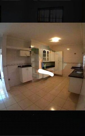 Casa à venda com 240m², 2 quartos e 2 vagas