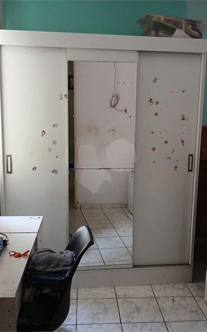 Casa à venda com 65m², 2 quartos e 2 vagas