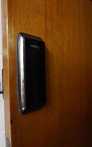Apartamento à venda com 136m², 4 quartos e 2 vagasFechadura Eletrônica