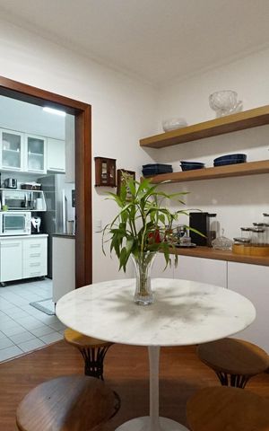 Apartamento à venda com 136m², 4 quartos e 2 vagasCopa