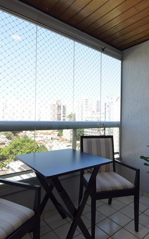 Apartamento à venda com 136m², 4 quartos e 2 vagasVaranda