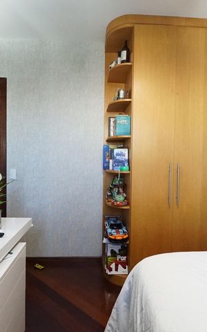 Apartamento à venda com 136m², 4 quartos e 2 vagasSuíte 1