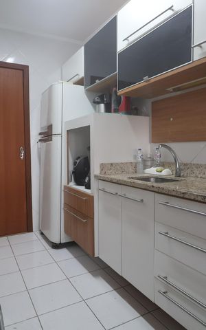 Apartamento para alugar com 79m², 2 quartos e 1 vagaCozinha - Armários