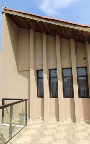 Casa para alugar com 248m², 3 quartos e 3 vagasSacada da Sala