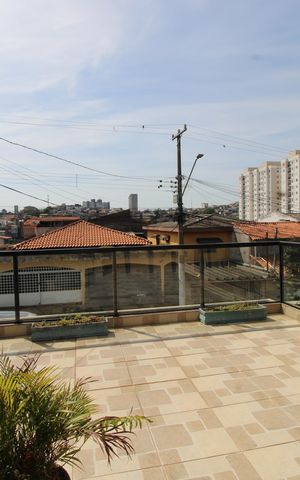 Casa para alugar com 248m², 3 quartos e 3 vagasSacada da Sala