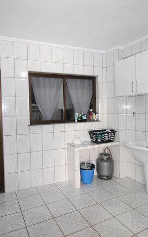 Casa para alugar com 248m², 3 quartos e 3 vagasÁrea de Serviço