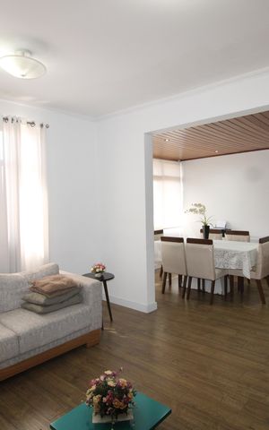 Casa para alugar com 248m², 3 quartos e 3 vagasSala