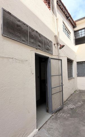 Casa à venda com 163m², 3 quartos e sem vagaQuintal