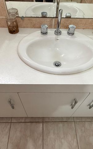Apartamento para alugar com 120m², 3 quartos e 1 vaga Apartamento para alugar com 120m², 3 quartos e 1 vagaBanheiro Social