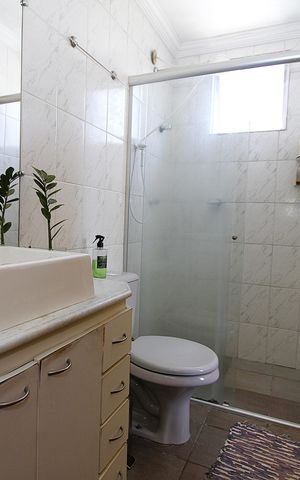 Apartamento à venda com 145m², 3 quartos e 2 vagasBanheiro 