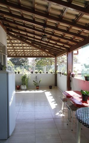 Apartamento à venda com 145m², 3 quartos e 2 vagasCobertura