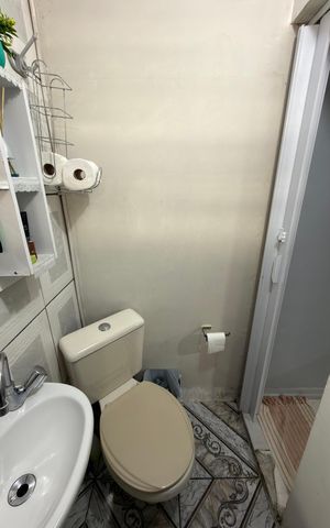 Casa para alugar com 125m², 2 quartos e 2 vagasSuíte 2 Banheiro 