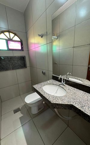 Casa para alugar com 120m², 4 quartos e 4 vagasBanheiro