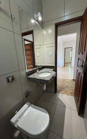 Casa para alugar com 120m², 4 quartos e 4 vagasBanheiro