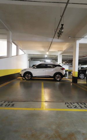 Apartamento para alugar com 265m², 4 quartos e 4 vagasGaragens