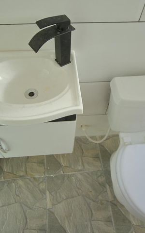 Casa para alugar com 52m², 1 quarto e sem vagaBanheiro 