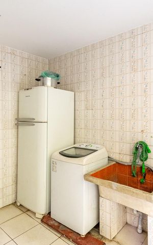 Casa à venda com 180m², 3 quartos e 2 vagas Casa à venda com 180m², 3 quartos e 2 vagasÁrea de Serviço