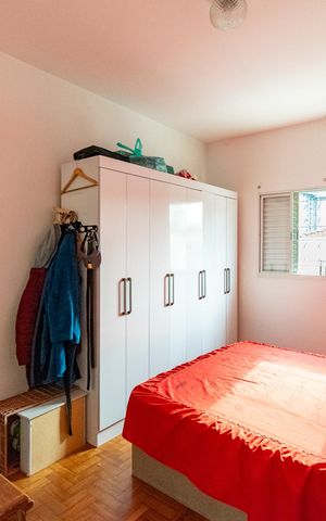 Casa à venda com 180m², 3 quartos e 2 vagas Casa à venda com 180m², 3 quartos e 2 vagasSuíte