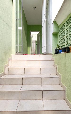 Casa à venda com 180m², 3 quartos e 2 vagas