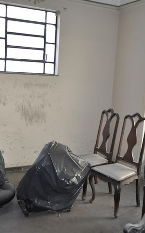 Casa à venda com 320m², 3 quartos e 6 vagasSala