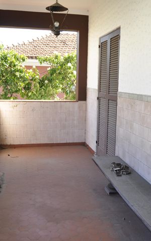 Casa à venda com 320m², 3 quartos e 6 vagasVaranda do quarto