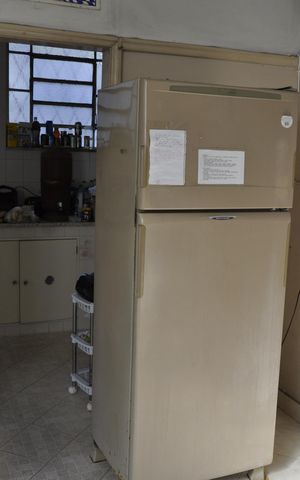 Casa à venda com 320m², 3 quartos e 6 vagasSala