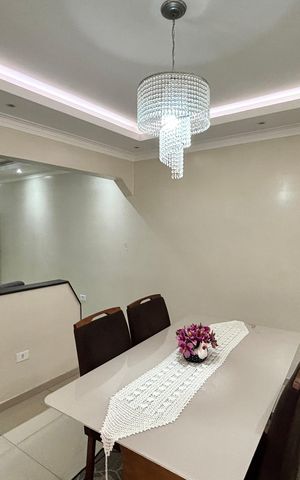 Casa para alugar com 130m², 3 quartos e 4 vagas Casa para alugar com 130m², 3 quartos e 4 vagasSala de jantar