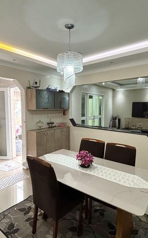 Casa para alugar com 130m², 3 quartos e 4 vagas Casa para alugar com 130m², 3 quartos e 4 vagasSala de jantar