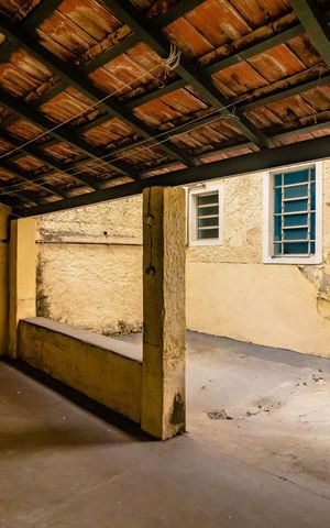 Casa à venda com 80m², 2 quartos e 2 vagas